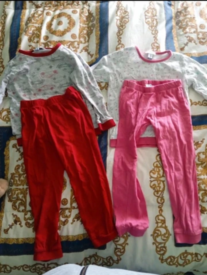Pigiamini bimbo/a 3 anni