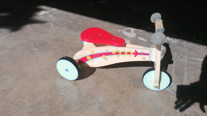 Bellissimo Triciclo/Bicicletta Primi Passi in Legno 8