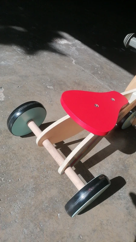 Bellissimo Triciclo/Bicicletta Primi Passi in Legno 5