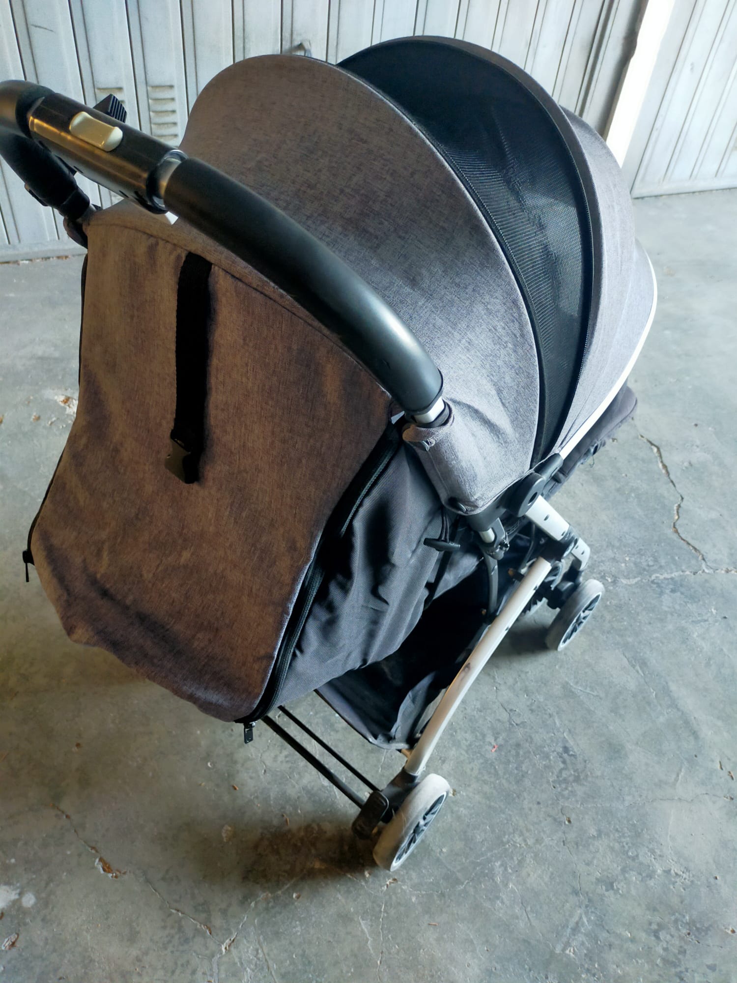 Passeggino Salvaspazio CAM Compass – Antracite - Leggero, compatto 2