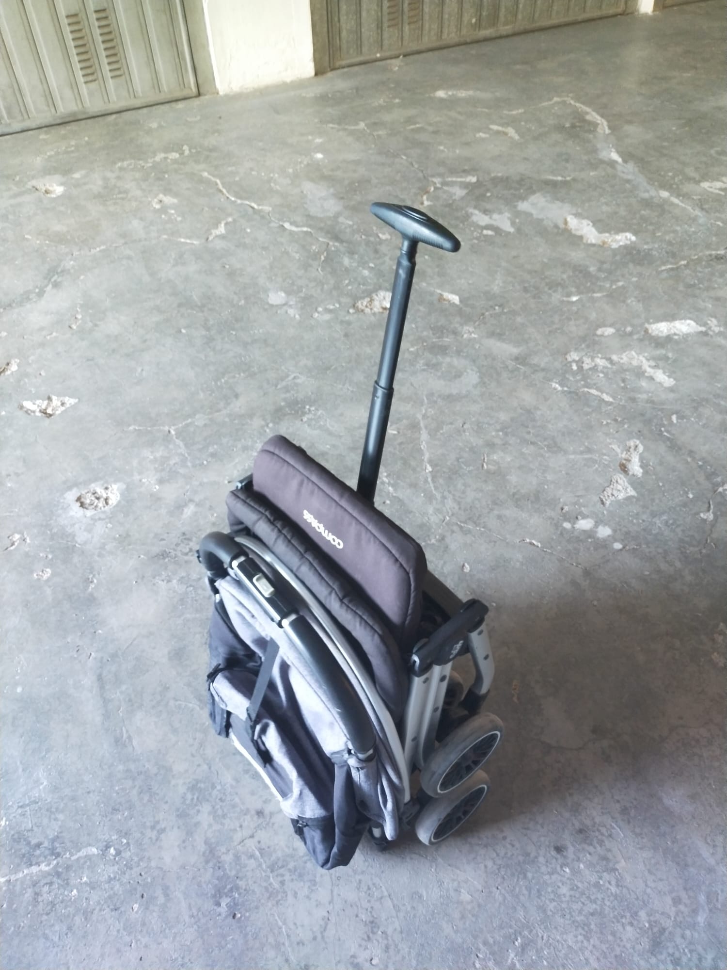 Passeggino Salvaspazio CAM Compass – Antracite - Leggero, compatto 3